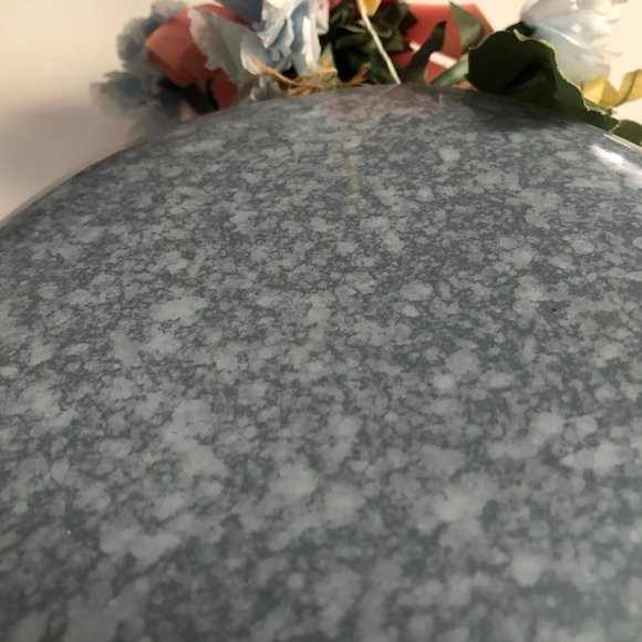 Blue Taiwan moon shaped vase with fake flowers home decor - Picture 8 of 8